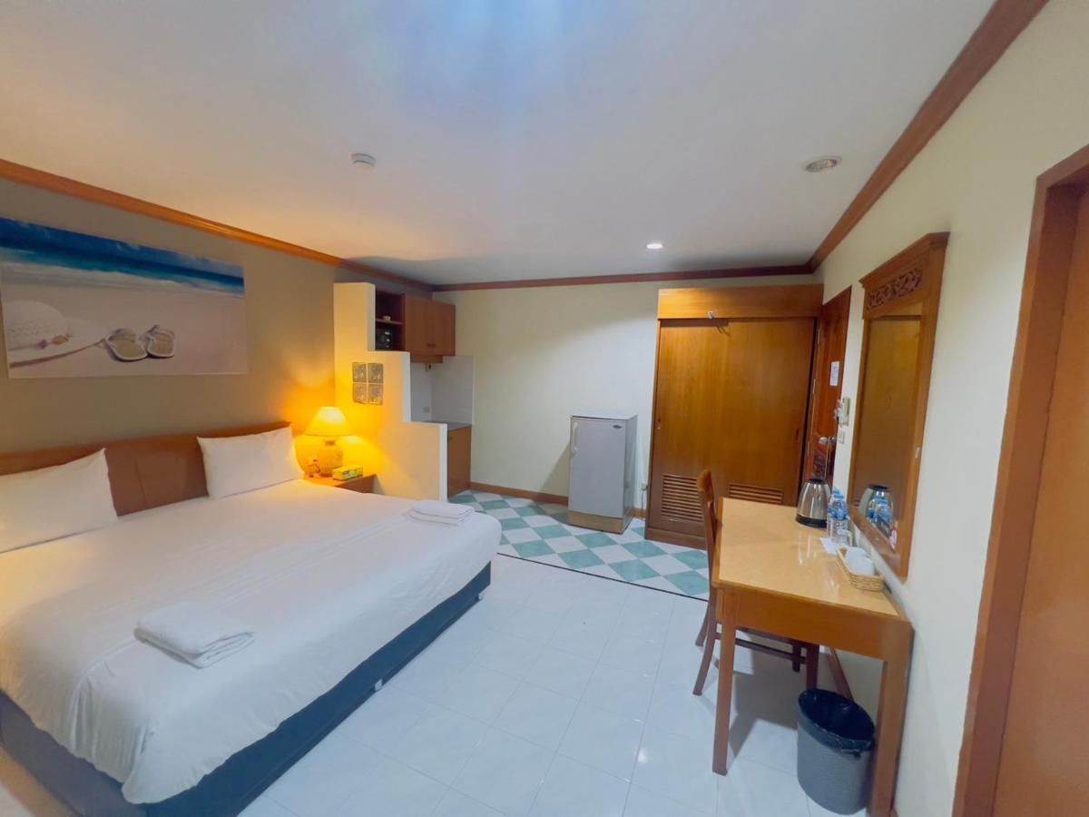 Отель Royal Vista Patong Экстерьер фото