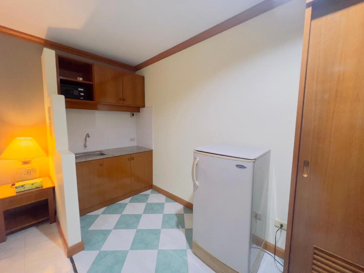 Отель Royal Vista Patong Экстерьер фото