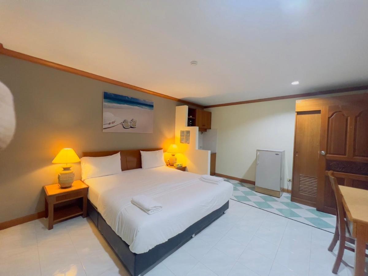 Отель Royal Vista Patong Экстерьер фото