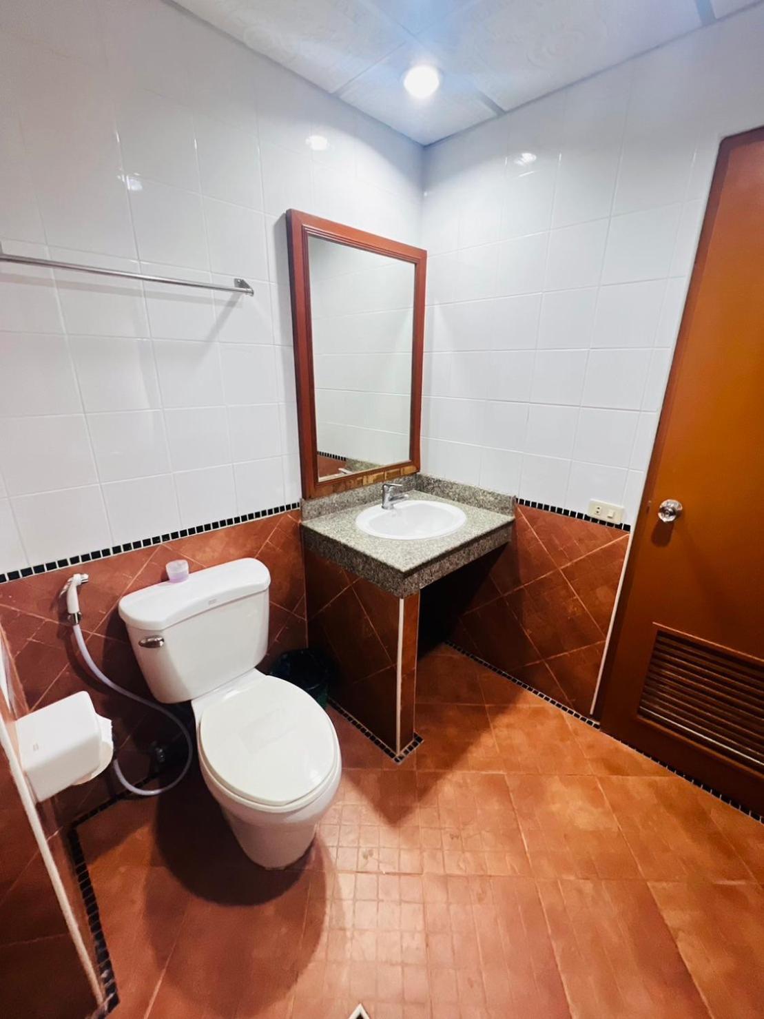 Отель Royal Vista Patong Экстерьер фото
